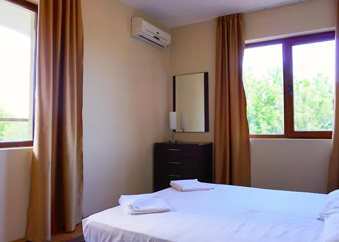 сънрайз - Sunrise Apartment *