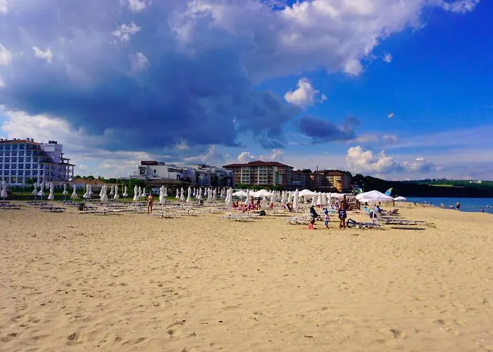 сънрайз - Sunrise Apartment Obzor